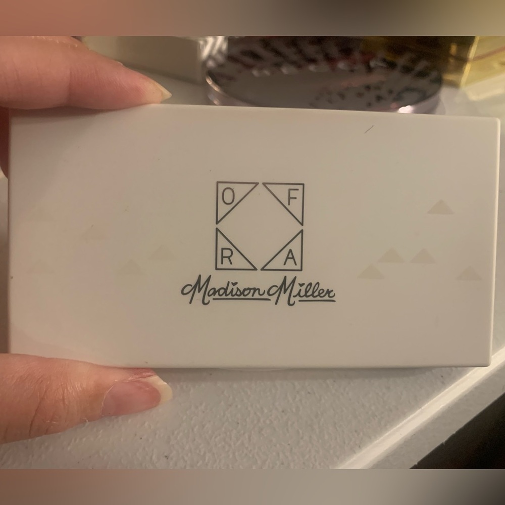Ofra x Madison Miller Midi palette